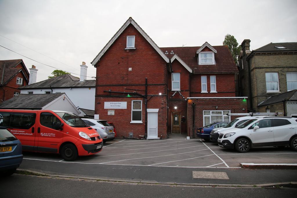 A Gosport Inn - Free Parking Exterior foto